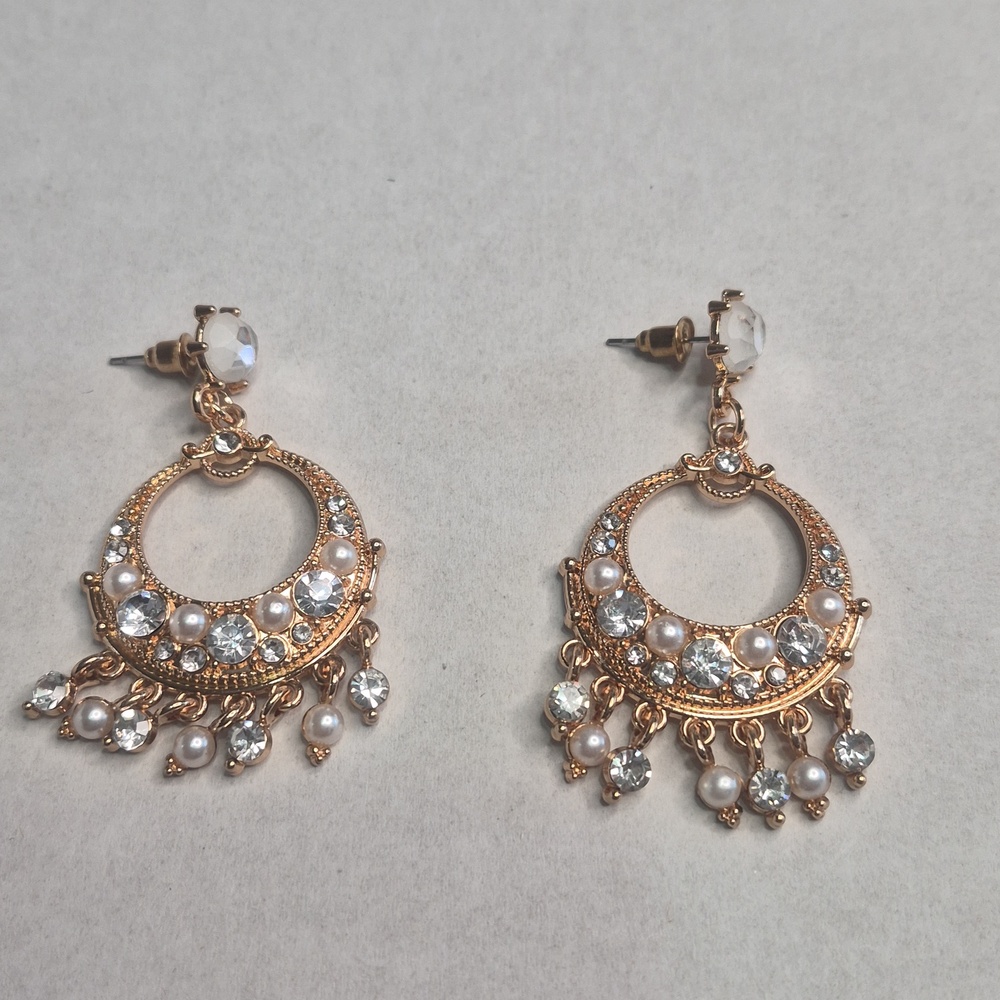 🚨Gold-Tone Crystal & Pearl Drop Earrings - Elegant Women Jewelry